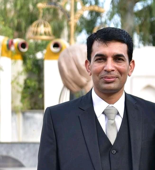 Prof. Dr. Naeem Yaqoob Prof. Dr. Naeem Yaqoob