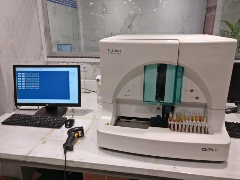 DIRUI-FUS-2000-automated-urine-analyzer